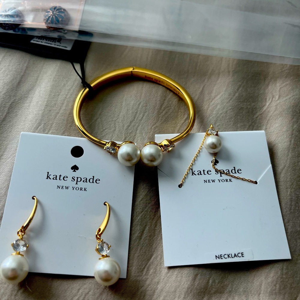 Kate Spade Pearls of Wisdom Set